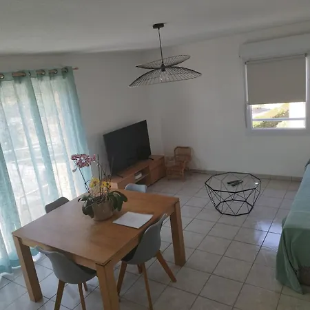 T3 Calme, Climatisation, Wifi, Parking, Balcon * Fréjus