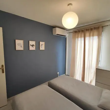 T3 Calme, Climatisation, Wifi, Parking, Balcon * Fréjus