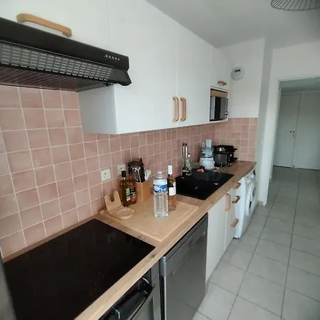 T3 Calme, Climatisation, Wifi, Parking, Balcon * Fréjus